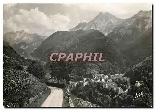 Cartes postales moderne Eaux Bonnes (Basses Pyr) Vue generale et Pic de Ger