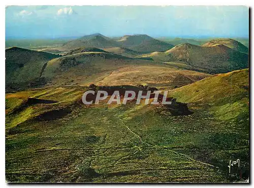 Cartes postales moderne Coueleurs et lumiere de France l'Auvergne pittoresque Le Puy de Dome Paysage Volcanique