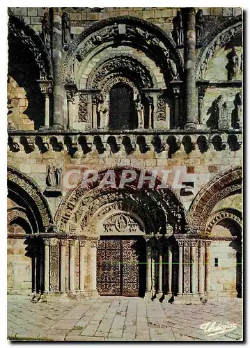 Cartes postales moderne La Vienne Touristique Civray Facade de l'eglise Saint Nicolas (XIIe s)