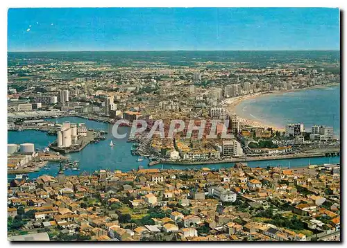 Cartes postales moderne LLes Sables d'Olonne (Vendee) Vue generale du port et de la plage