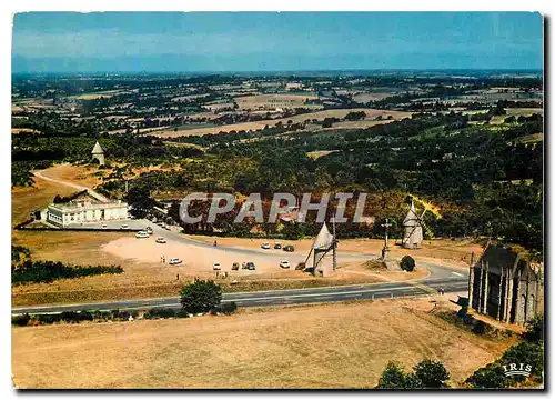Cartes postales moderne Vendee Pittoresque Le Mont des Alouettes (Alt 231m) Moulins a vent