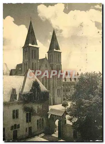 Cartes postales moderne  Abbaye de Maredsous Eglise et vue de l'Ecole Abbatiale (carte toilee)