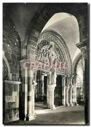 Cartes postales moderne Vezelay (Yonne) Eglise Abbatiale de la Madeleine (1096 fin XIIe s) Narthex vue sur le Portail Ce