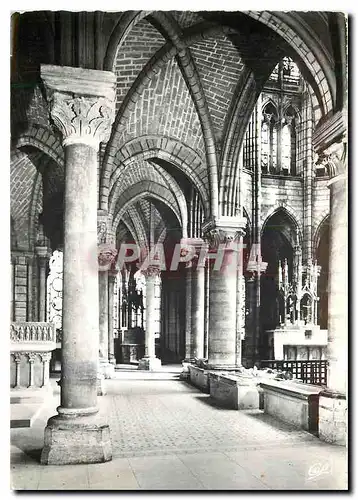 Cartes postales moderne Basilique de Saint Denis Le Deambulatoire