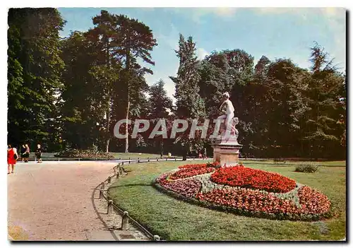 Cartes postales moderne Images de France Choisy le Roi Le parc de l'hotel de ville