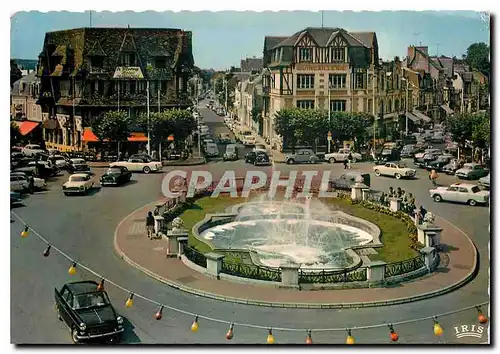 Cartes postales moderne Deauville Plage Fleurie Place de Morny les Jets d'eau et le Morny