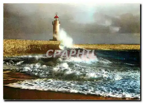 Cartes postales moderne Sur la Cote de Lumiere Ile d'Oleron Phare de la Cotiniere par gros temps