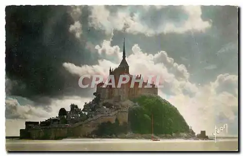 Cartes postales moderne Le Mont Saint Michel (Manche) Sous un ciel d'orage