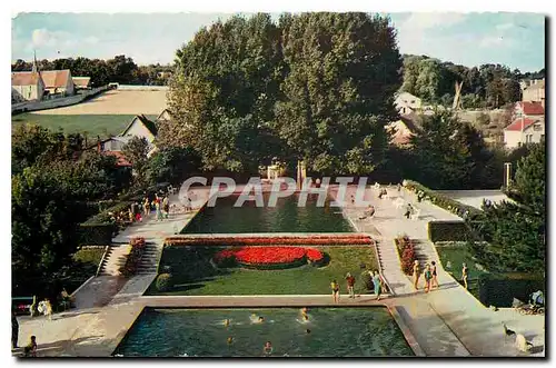 Cartes postales moderne Provins (Seine et Marne) La Piscine en haut a gauche l'Hopital general