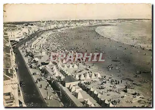 Cartes postales moderne Les Sables d'Olonne (Vendee) Vue panoramique de la plage et du Remblai