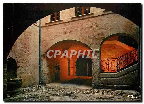 Moderne Karte Uzes (Gard) Hotel de la Rochette du XVIIIe s La Cour interieur