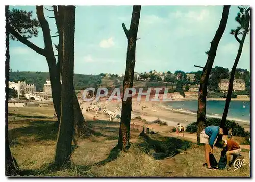 Cartes postales moderne Perros Guirec Vue generale de la Plage de Trestraou