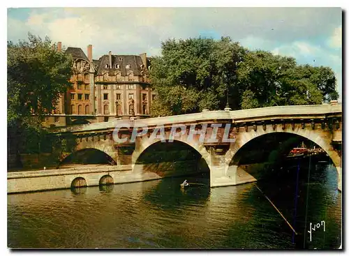 Cartes postales moderne Couleurs et Lumiere de France Paris les Bords de la Seine Quai des Grands Augustins et Pont Neuf