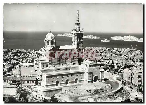 Cartes postales moderne Les Routes du ciel Marseille vue aerienne de la Basilique N D de la Garde