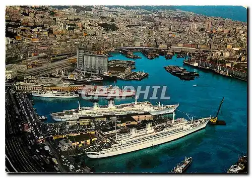 Cartes postales moderne Genova Michelangelo et Raffaello en port Bateaux