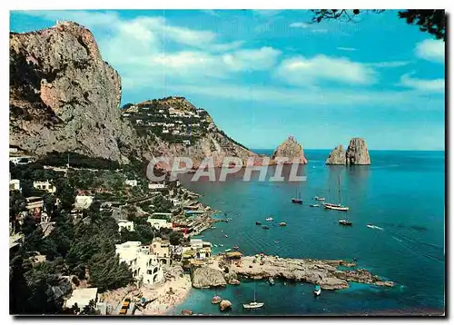 Cartes postales moderne Capri La petite marine et Faraglioni