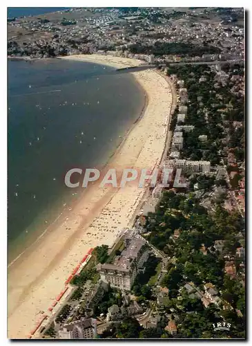 Cartes postales moderne La Baule Loire Atlantique au fond le Pouliguen