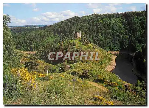 Cartes postales moderne Baignees par la retenue du barrage de Grandval Cantal les Ruines Feodales d'Alleuze