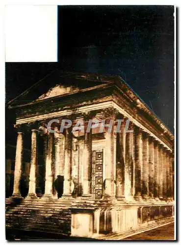 Cartes postales moderne Nimes La Maison Carree