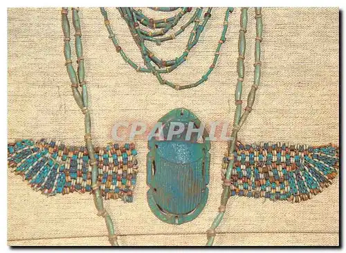 Cartes postales moderne Musee Champollion Figeac Lot Parure de momie Scarabee aile Basse Epoque