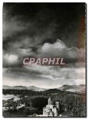 Cartes postales moderne Saint Nectaire L'Eglise et les Monts Dore