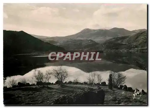 Cartes postales moderne Environs du Mont Dore P de D Le Lac Chambon et les Monts Dore