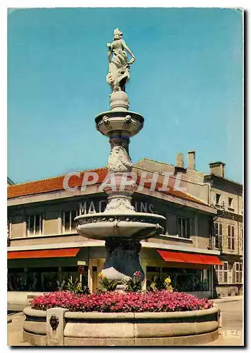 Cartes postales moderne Toul Meurthe et Moselle La Fontaine en marbre de la place Croix en Bourg