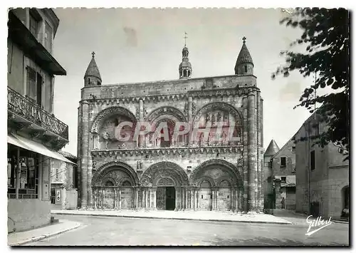 Cartes postales moderne Civray Vienne Facade de l'Eglise Romane