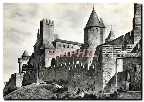 Cartes postales moderne Carcassonne Aude Les remparts du Chateau et ses tours