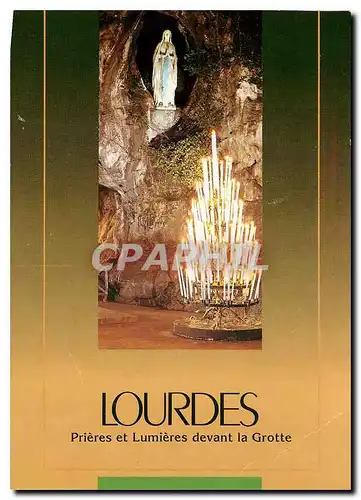 Cartes postales moderne Lourdes Prieres et Lumieres devant la Grotte