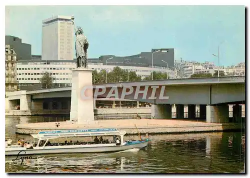 Cartes postales moderne Paris La Seine au Pont de Grenelle La Statue de la Liberte Bartoldi Sculpteur