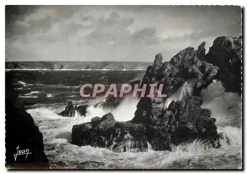 Moderne Karte La Bretagne Pointe du Raz Finistere Le Maine couche au fond la baie des Trepasses