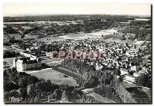 Cartes postales moderne Ancy le Franc Yonne Vue aerienne et le Chateau des Ducs de Clermont Tonnerre