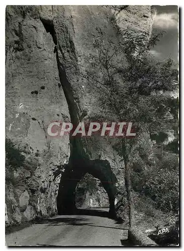 Cartes postales moderne Gorges du Tarn Cirque des Baumes Falaise du Roc Fendu surplombant