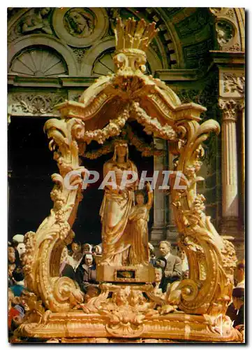 Cartes postales moderne Sainte Anne d'Auray La Statue de Sainte Anne portee en procession le 26 Juillet