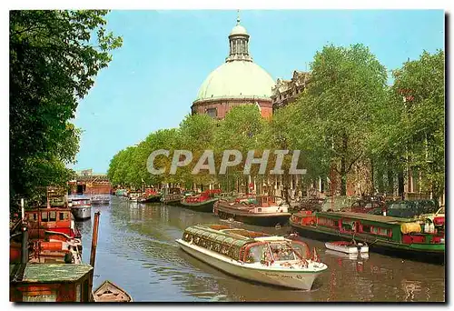 Cartes postales moderne Amsterdam Holland Woonboten in hef Singel en ronde Lutherse Kerk