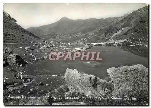 Cartes postales moderne Limone Piemonte Lac Terrasole sur le fond Mont Bisalta