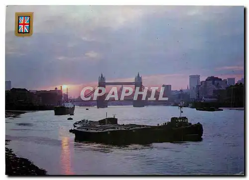 Cartes postales moderne London Tower Bridge Le Pont de la Tour