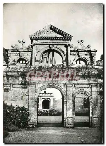 Cartes postales Saint Vougay Finistere Le Chateau de Kerjean Portique de l'Entree