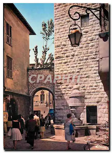 Cartes postales moderne Vence Alp Mar Un coin pittoresque de Vence La fontaine de la place Peyra