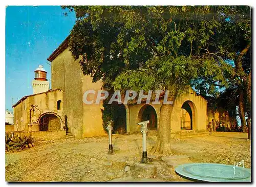 Cartes postales moderne Cap d'Antibes AM La Chapelle de Notre Dame de la Garoupe et le Phare