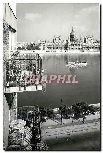 Moderne Karte Budapest Blick aud das Parlament