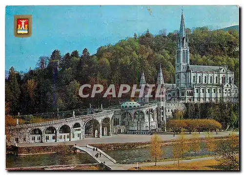 Cartes postales moderne Lourdes La Basilique et le Gave