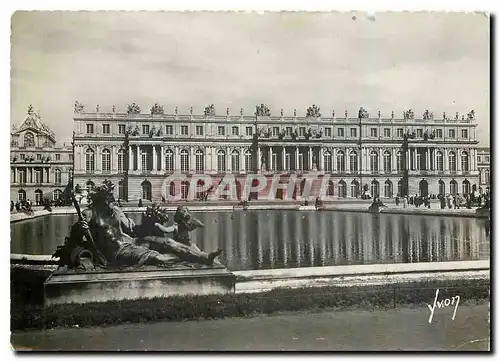 Cartes postales moderne Versailles Seine et Oise Facade du Palais sur les parterres d'eau