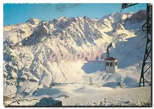 Cartes postales moderne La Mongie HP Arrivee du teleferique du Taoulet En bas les pistes de la station