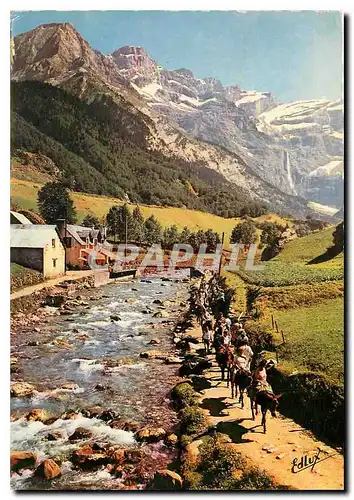 Cartes postales moderne Gavarnie Le Cirque le Gave et la chaumiere