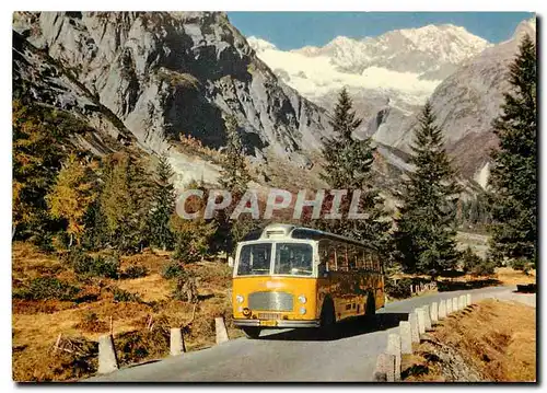 Cartes postales moderne Swiss Alpine Postal Buses