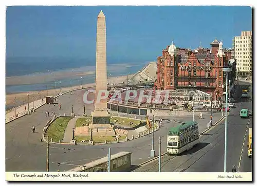 Cartes postales moderne The Cenotaph and Metropole Hotel Blackpool