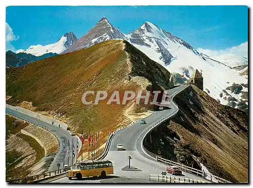 Cartes postales moderne Grossglockner-Hochalpenstrasse Autobus
