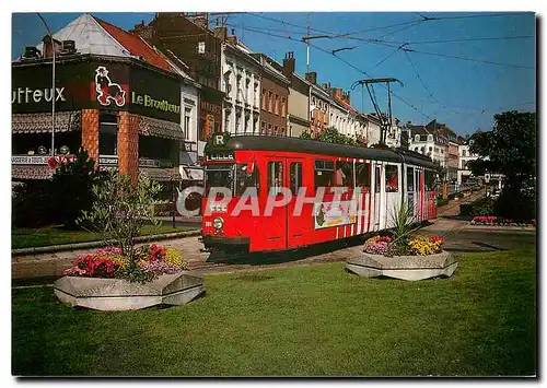 Cartes postales moderne Arrivee d'un tramway dans le centre de la ville Place de la Liberte le 30 Aout 1985